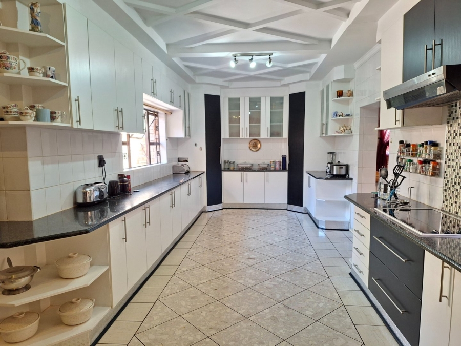 5 Bedroom Property for Sale in Baysvalley Free State